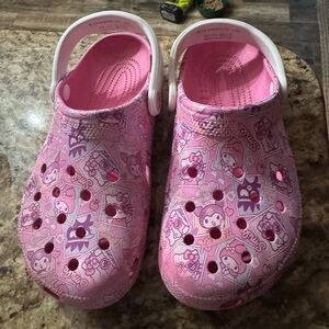 Hello Kitty Crocs